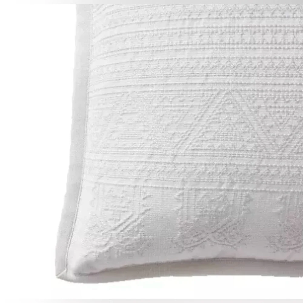NEW RALPH LAUREN HOME THROW PILLOW WHITE & GRAY WOVEN ON BOTH SIDES 15 X 20